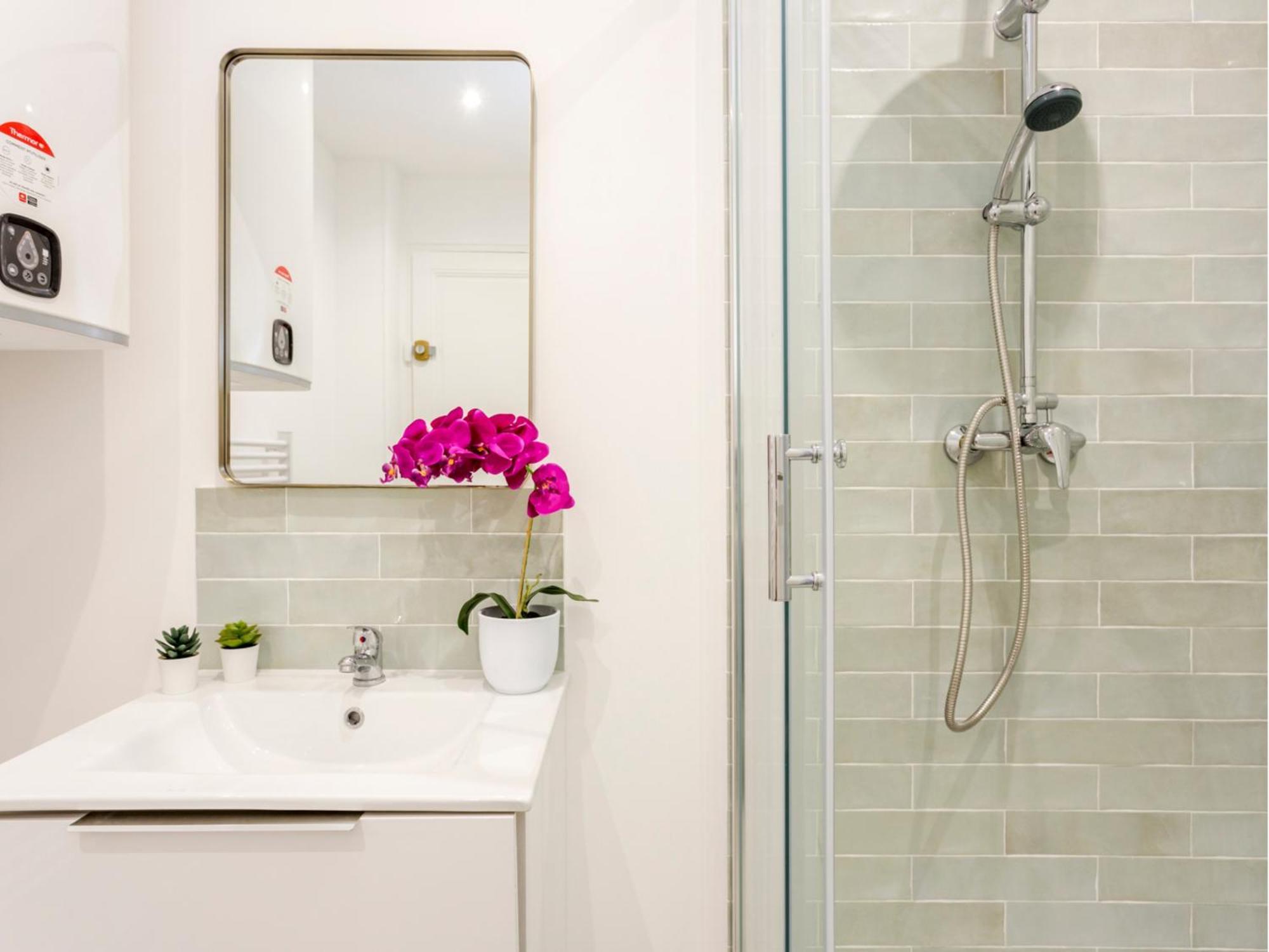 פריז Cozy Apartment - Marais - Saint Martin III מראה חיצוני תמונה